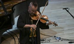 Keman sanatçısı Nigel Kennedy, CSO Ada Ankara'da müzikseverlerle buluştu