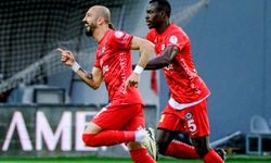 Çorum FK İzmir'de 3 golle kazandı