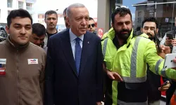 Erdoğan'dan akaryakıt istasyonu ziyareti! Çalışanlarla sohbet etti