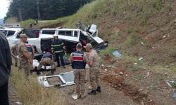 Gaziantep'te beton mikseri minibüse çarptı: 8 ölü