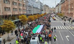 İsrail'in Gazze'ye yönelik saldırıları İsveç'te protesto edildi