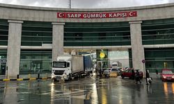 Sarp Sınır Kapısı'nda tır geçişi rekoru