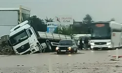 Nevşehir-Aksaray kara yolu sel nedeniyle trafiğe kapandı