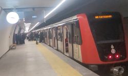 Ulaşım İstanbul'da çile oldu! Elektrikler kesildi, metro seferleri durdu