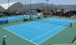 Terör saldırılarıyla anılan Şırnak Cudi'de tenis rüzgarı