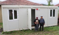 Yozgat'ta evi ağır hasar alan vatandaşlar konteynerlere yerleştiriliyor