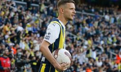 Sebastian Szymanski: Mourinho’nun Fenerbahçe’ye gelmesini beklemiyordum