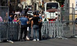 Taksim Meydanı'na yaya girişi kapatıldı