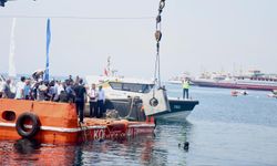 İzmit Körfezi'ne 100 yapay resif bırakıldı