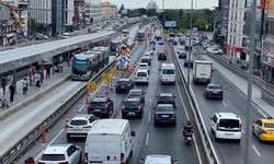 Küçükçekmece'de yol çalışması trafik çilesine dönüştü