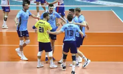 Fenerbahçe'de 4 oyuncunun sözleşmesi uzatıldı
