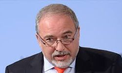 Eski İsrail Savunma Bakanı Liberman, Netanyahu'nun ülkeyi yıkıma sürüklediğini söyledi: