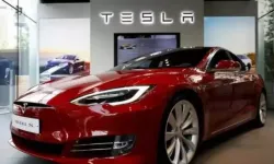 Tesla, ABD’de 1,8 milyon aracını geri çağırıyor