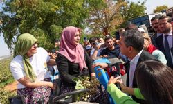 Özgür Özel'in mitinginde protestocu olarak tanıtılan kadın, belediye başkanının eşi çıktı