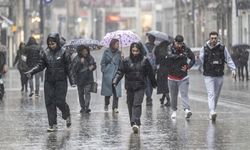 İstanbul'da sağanak başladı: Meteoroloji'den fırtına uyarısı!