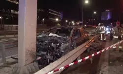 Pendik'te korkunç kaza: Otomobil refüje girdi