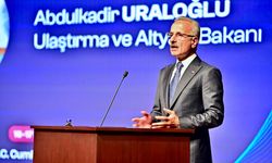 Bakan Uraloğlu açıkladı: Sosyal medya tehdit alanı olmayacak!