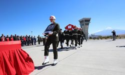 Ağrı şehidimizin naaşı memleketi Çanakkale'ye uğurlandı