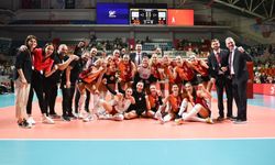 Galatasaray Vakıfbank'a set vermedi