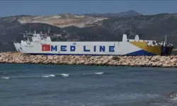 Lübnan'dan ayrılan 315 kişi gemiyle Mersin'e geldi