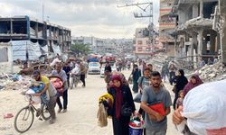 Gazze yönetimi, Gazze Şeridi'ndeki Filistinlilere yerlerinden ayrılmamaları çağrısı yaptı