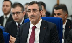 Yılmaz: Ekonomimizin yüzde 4 büyüme kaydetmesi hedeflenmekte