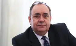 İskoçya'nın eski Başbakanı Alex Salmond 69 yaşında hayatını kaybetti