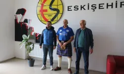 İskoç taraftar, Eskişehirspor'a destek için 11 bin 845 kilometreden geldi