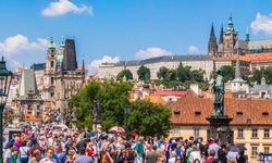 Prag'tan İngiliz turist erkeklerine yasak!