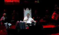 Adanada'ki konserinde İbrahim Tatlıses duygu dolu anlar yaşadı