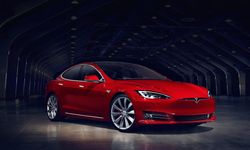 Tesla 12V dönemini bitiriyor: Yeni 48 Volt standart ile otomotivde devrim!