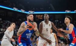 Anadolu Efes evinde yıkıldı!