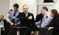 Norveç'te 2011'de toplu katliam yapan Breivik yeniden şartlı tahliye talep etti