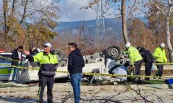 Bursa'da kamyonet takla attı: 2 ölü