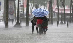 Meteoroloji'den uyarı! Sıcaklık 4 derece düşüyor, pek çok kentte kuvvetli bekleniyor