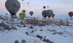 Kapadokya'da balonlar gökyüzüne yeniden renk kattı