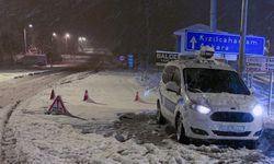 Çankırı'da yoğun kar: Mahsur kalan 4 kişi kurtarıldı