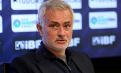 Mourinho, Cristiano Ronaldo sorusuyla dalga geçti! ''Öğlen yemeğine gelebilir''