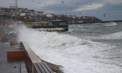 Çanakkale'de lodos etkili oluyor