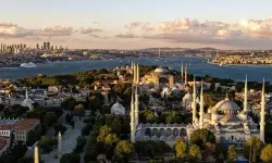 İstanbul'a akın ediyorlar! 399 bin turist sağlık için geldi