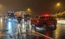 Bolu Dağı Tüneli çıkışında kazalar trafiği aksattı