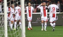 Samsunspor, Antalyaspor engelini aştı! Zirve takibi sürüyor...