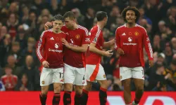 Manchester United, Leicester City'yi üç golle devirdi