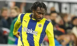 Bright Osayi Samuel, Fenerbahçe'deki 100. lig maçına çıktı