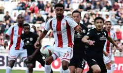 10 kişilik Sivasspor, Rizespor'u geriden gelip mağlup etti