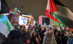 İsrail'in Gazze'deki sağlık altyapısına yönelik saldırıları Londra'da protesto edildi