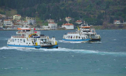 Çanakkale'de feribot seferlerine "fırtına" engeli