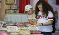 Edebiyat Festivalleri: Kitapseverleri Buluşturan Etkinlikler