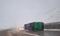 Kahreden haber! Bingöl'de otobüs devrildi: 2 ölü, 16 yaralı