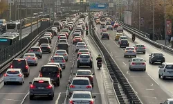 İstanbul'da haftanın ilk iş gününde trafik yoğunluğu yaşanıyor